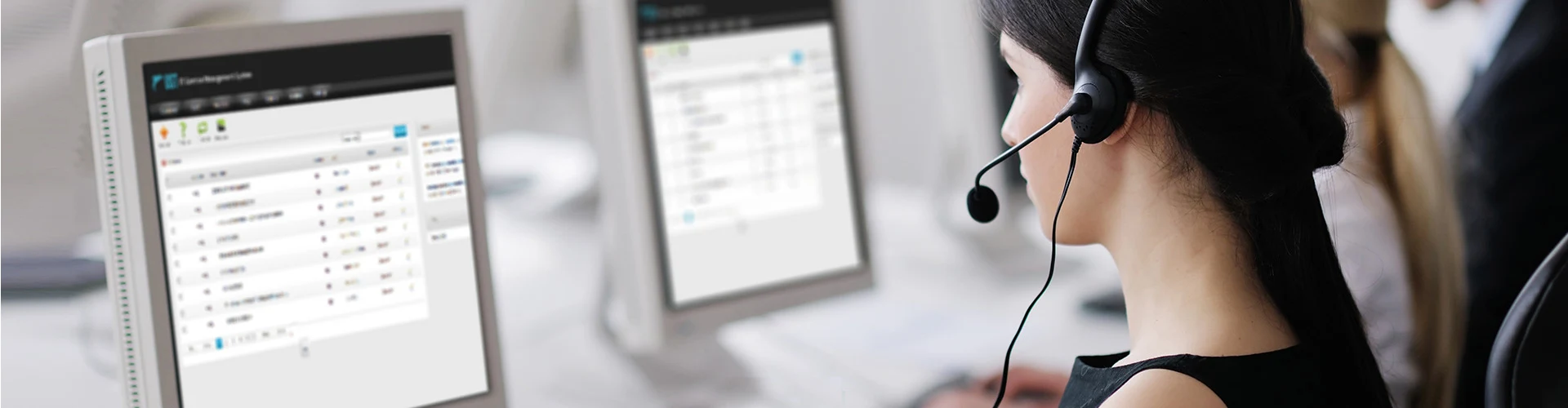 Skontaktuj się z nami