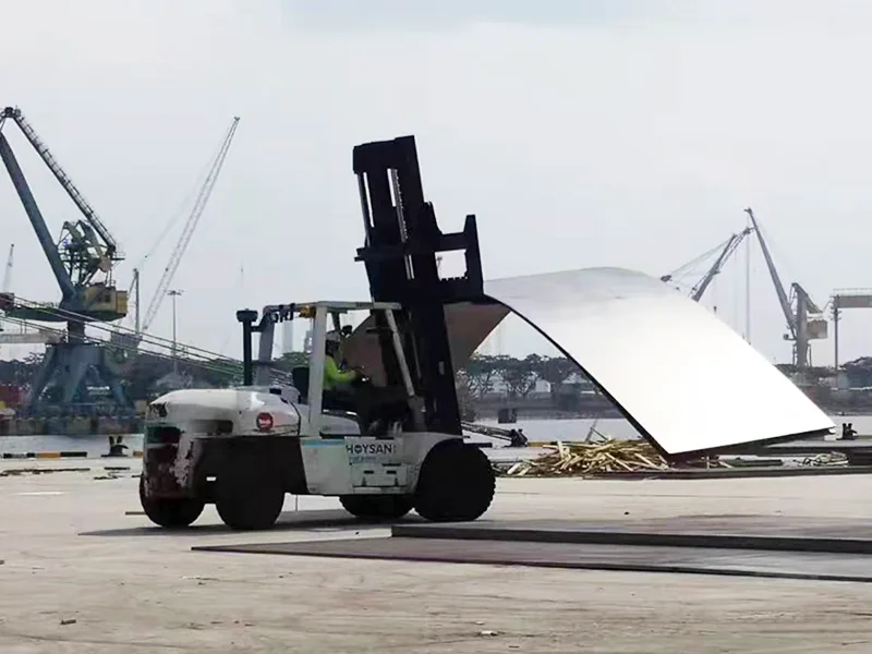 Opony pełne 12,00-20 do naczep portowych